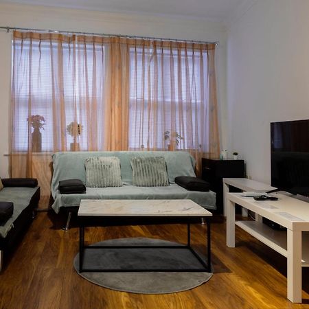 Ocean Waves Apartment Near Bournemouth Beach Bagian luar foto