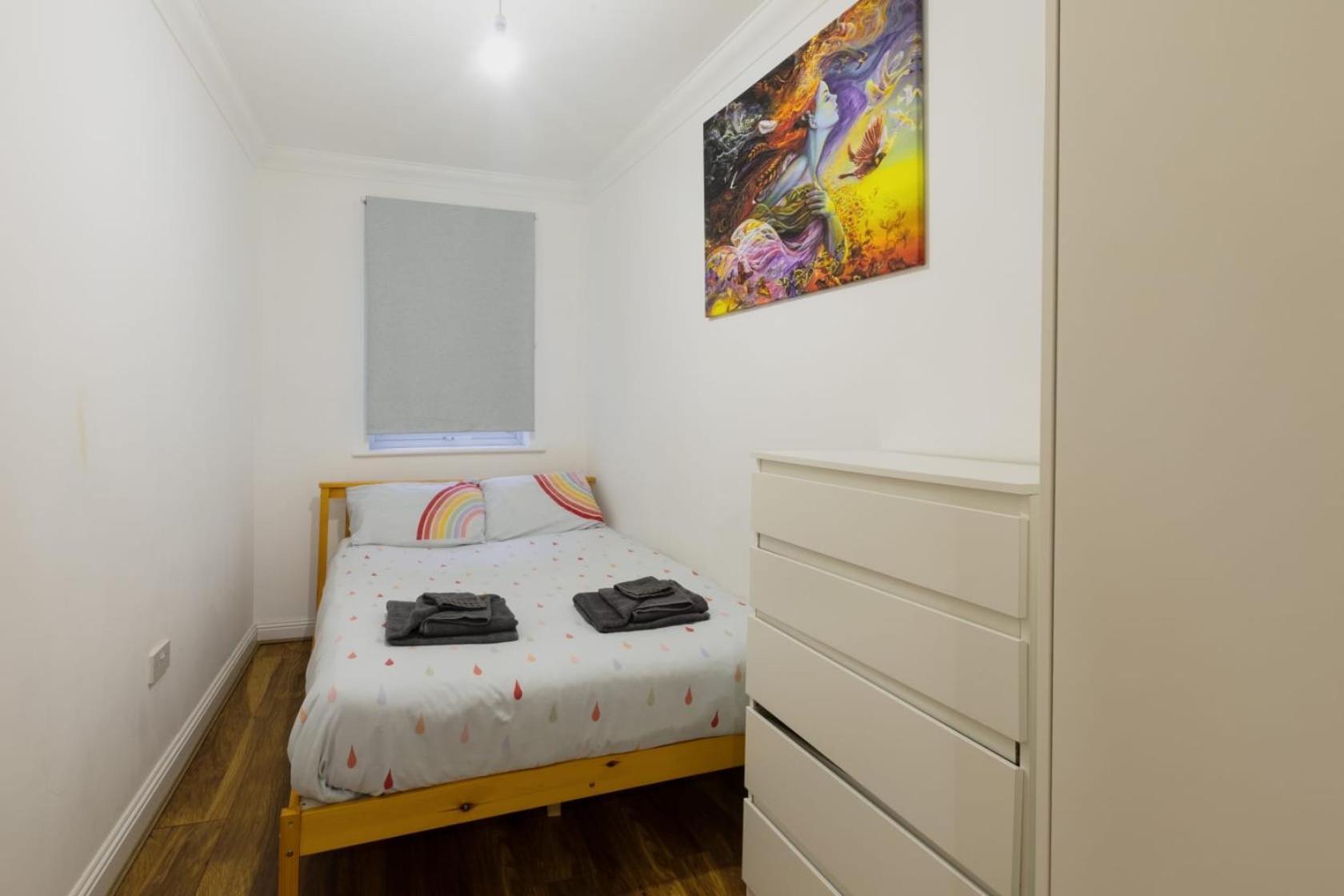 Ocean Waves Apartment Near Bournemouth Beach Bagian luar foto